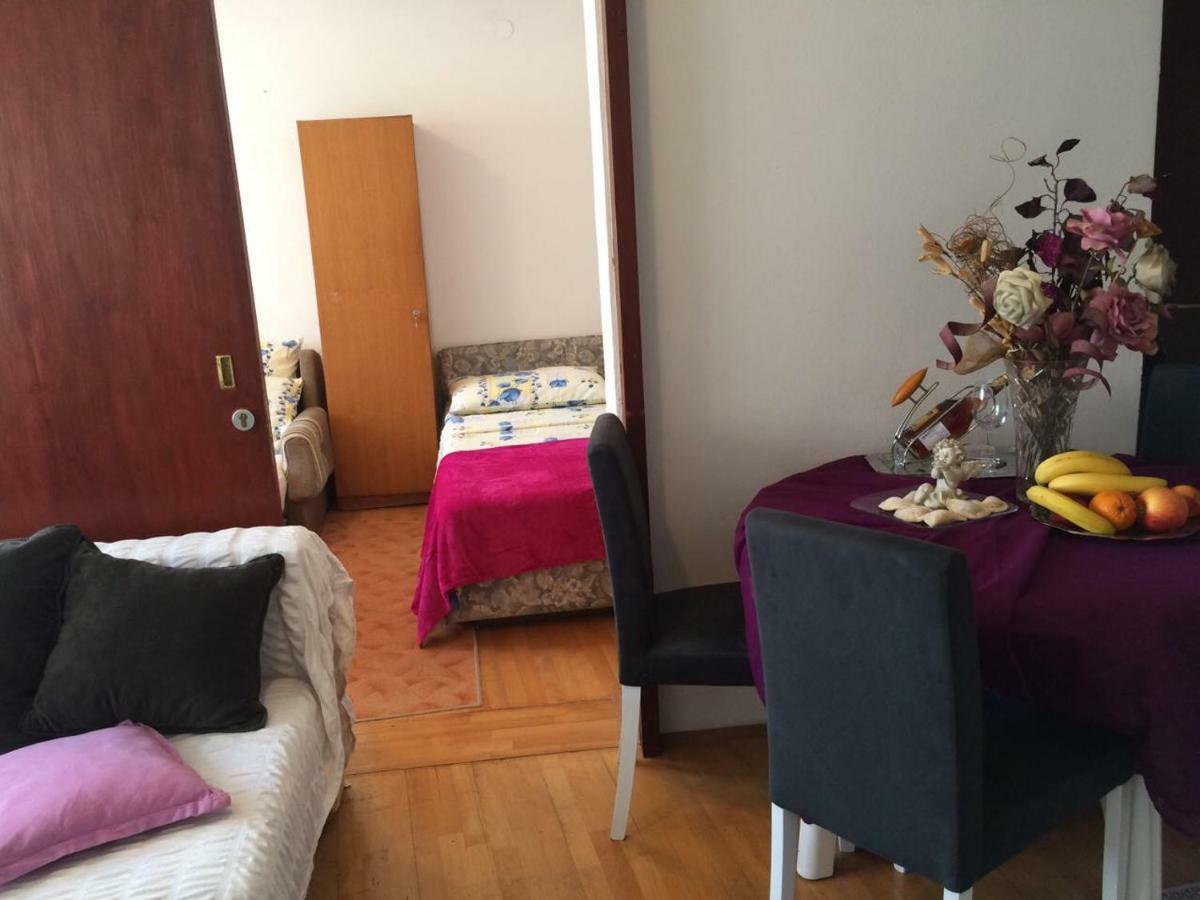 Suncica Apartments Каштела Экстерьер фото